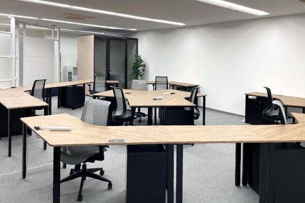 株式会社アドバンス